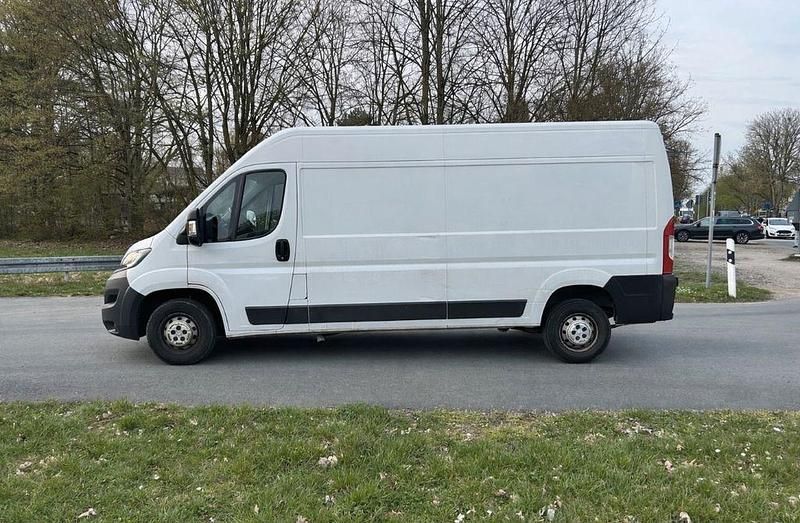 Gebraucht Peugeot Boxer 163 PS (119 kW) 2018 Weiß Van