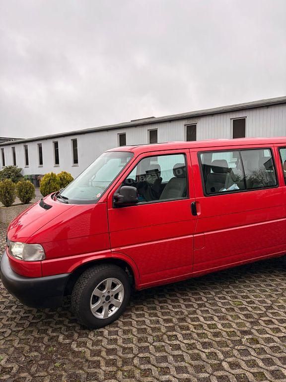 Gebraucht VW T4 102 PS (75 kW) 2000 Rot Van