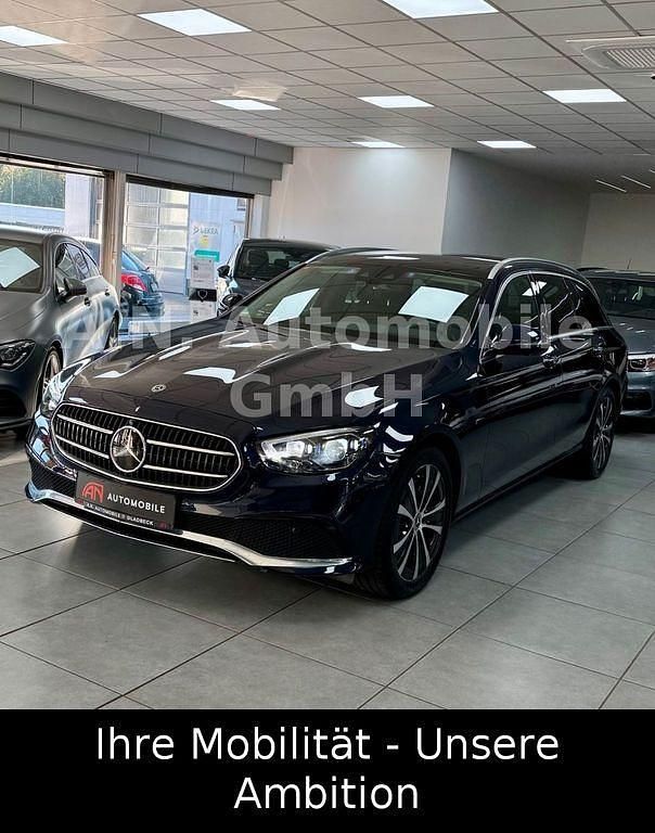 Gebraucht Mercedes E300 211 PS (155 kW) 2021 Blau Limousine