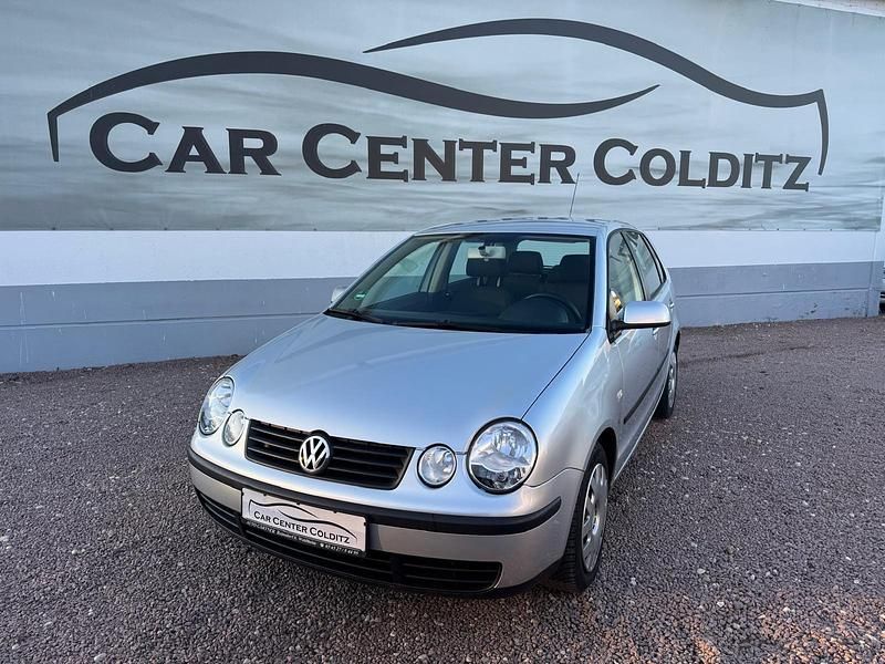 Gebraucht VW Polo 64 PS (47 kW) 2004 Silber Kleinwagen