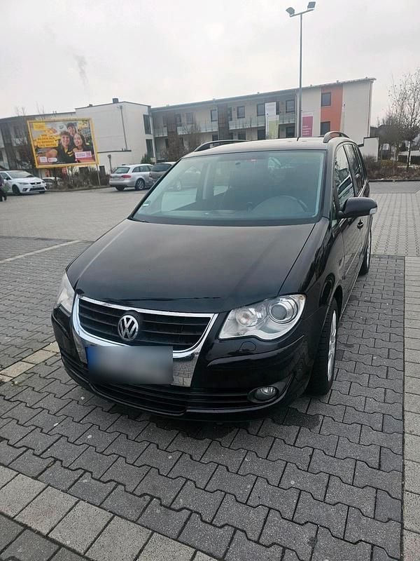 Gebraucht VW Touran 105 PS (77 kW) 2008 Schwarz Van / Kleinbus