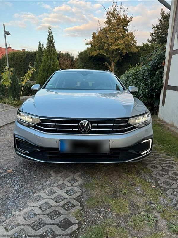 Gebraucht VW Passat GTE 156 PS (114 kW) 2021 Silber Kombi