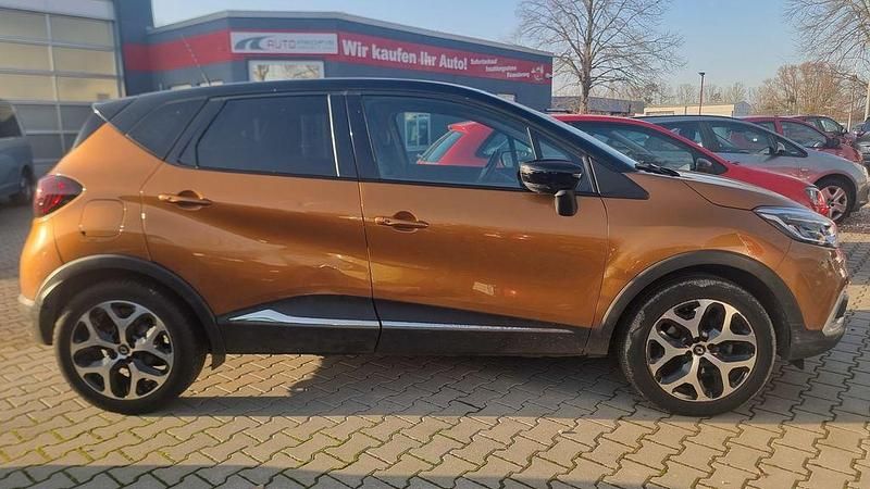 Gebraucht Renault Captur Intens 118 PS (86 kW) 2018 Taklamakam orange met (metallic) SUV