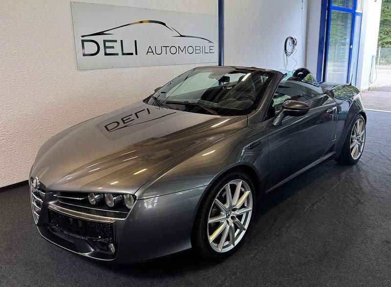 Grau Gebraucht 2007 Alfa Romeo Spider Exclusive Cabrio | 8.990 € (Fairer Preis) - Bild 1/4