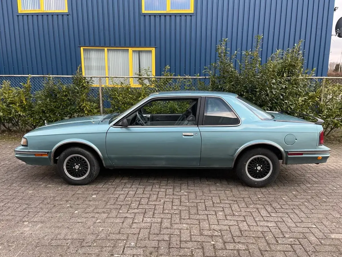 Gebraucht Oldsmobile Cutlass 127 PS (93 kW) 1988 Blau Coupé