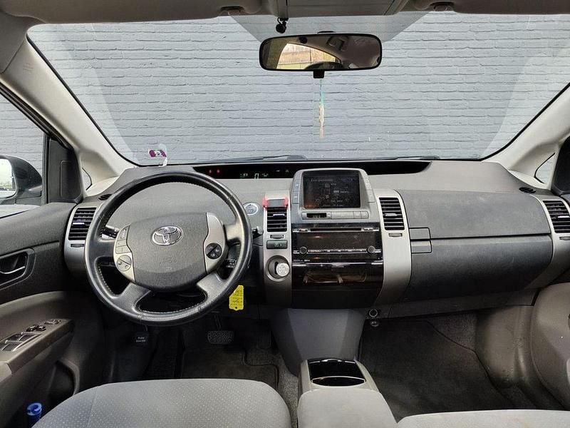 Gebraucht Toyota Prius 111 PS (81 kW) 2006 Grau Kleinwagen