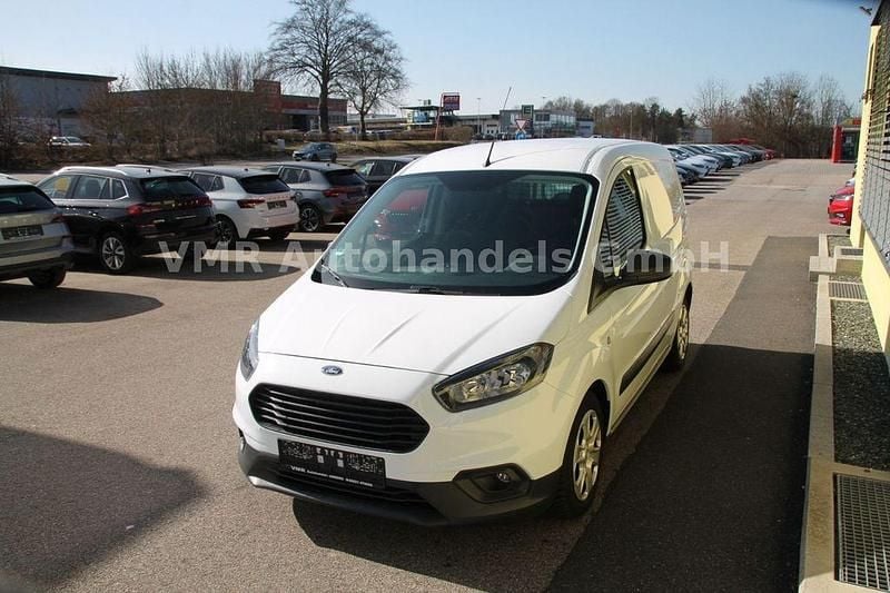 Gebraucht Ford Transit Trend 101 PS (74 kW) 2022 Weiß Van / Kleinbus