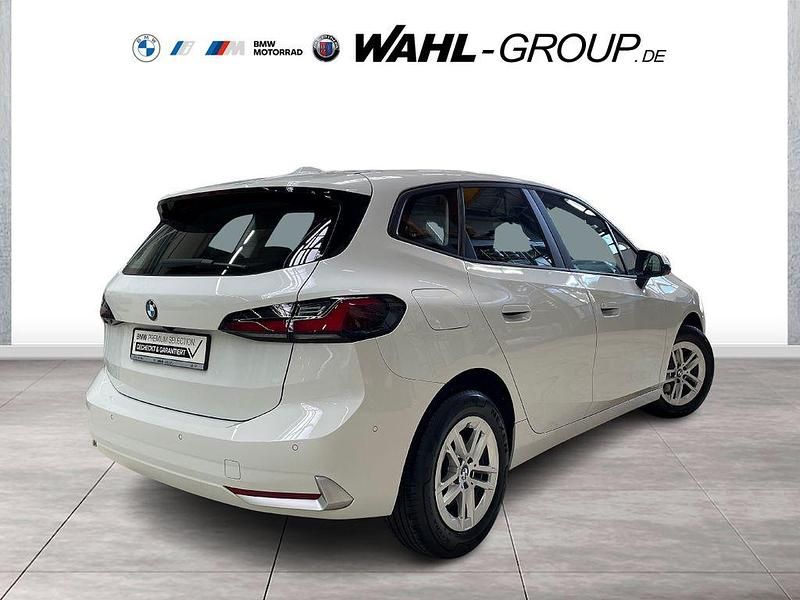 Gebraucht BMW 218 Active Tourer Performance 150 PS (110 kW) 2023 Weiß Van / Kleinbus