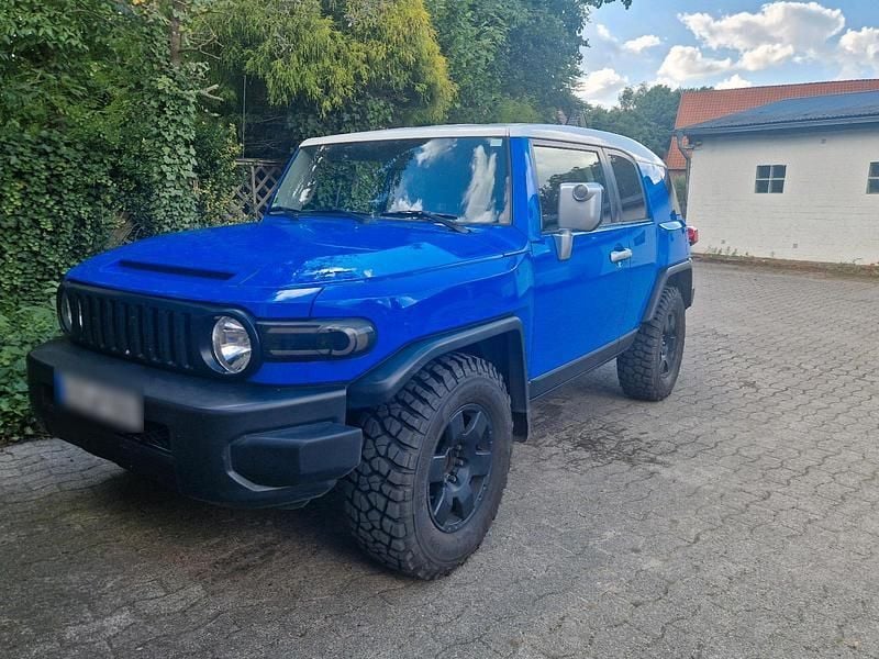 Blau Gebraucht 2006 Toyota FJ Cruiser SUV | 18.900 € - Bild 1/4