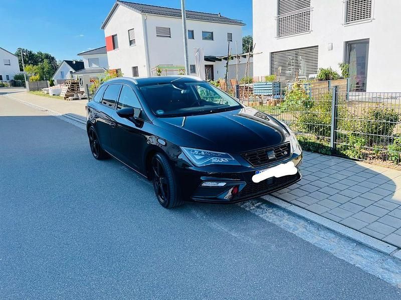 Second-hand Seat Leon ST FR 179 CP (131 kW) 2018 Negru Break