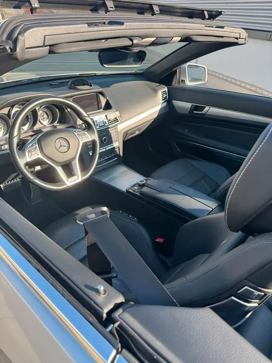 Gebraucht Mercedes E220 Sportline 170 PS (125 kW) 2017 Silber Cabrio