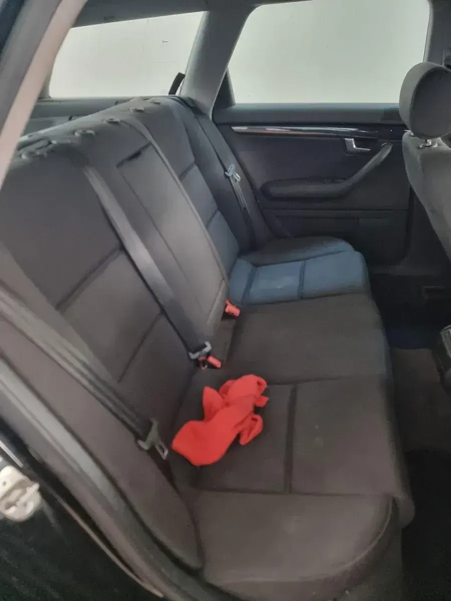 Gebraucht Audi A4 131 PS (96 kW) 2001 Schwarz Kombi