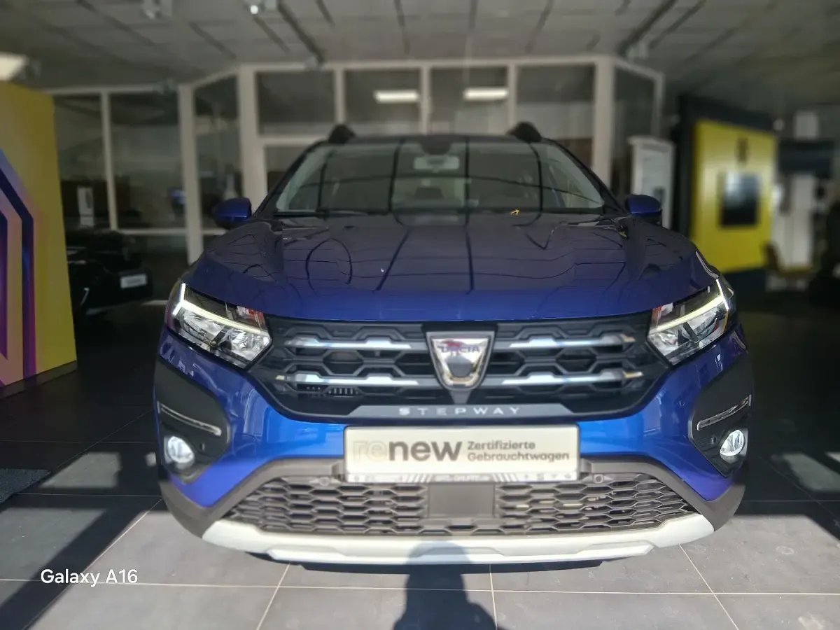 Gebraucht Dacia Sandero Comfort 101 PS (74 kW) 2021 Blau Limousine