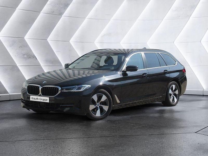 Schwarz Gebraucht 2023 BMW 520 Sport Line Limousine | 33.490 € (Fairer Preis) - Bild 1/4