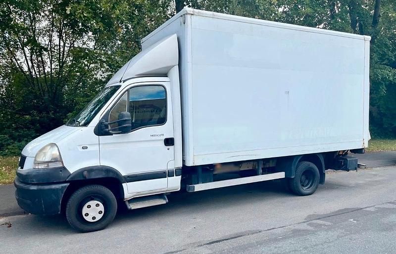 Usado Renault Master 204 HP (150 kW) 2008 Branco