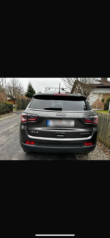 Gebraucht Jeep Compass 170 PS (125 kW) 2019 Andere farben SUV