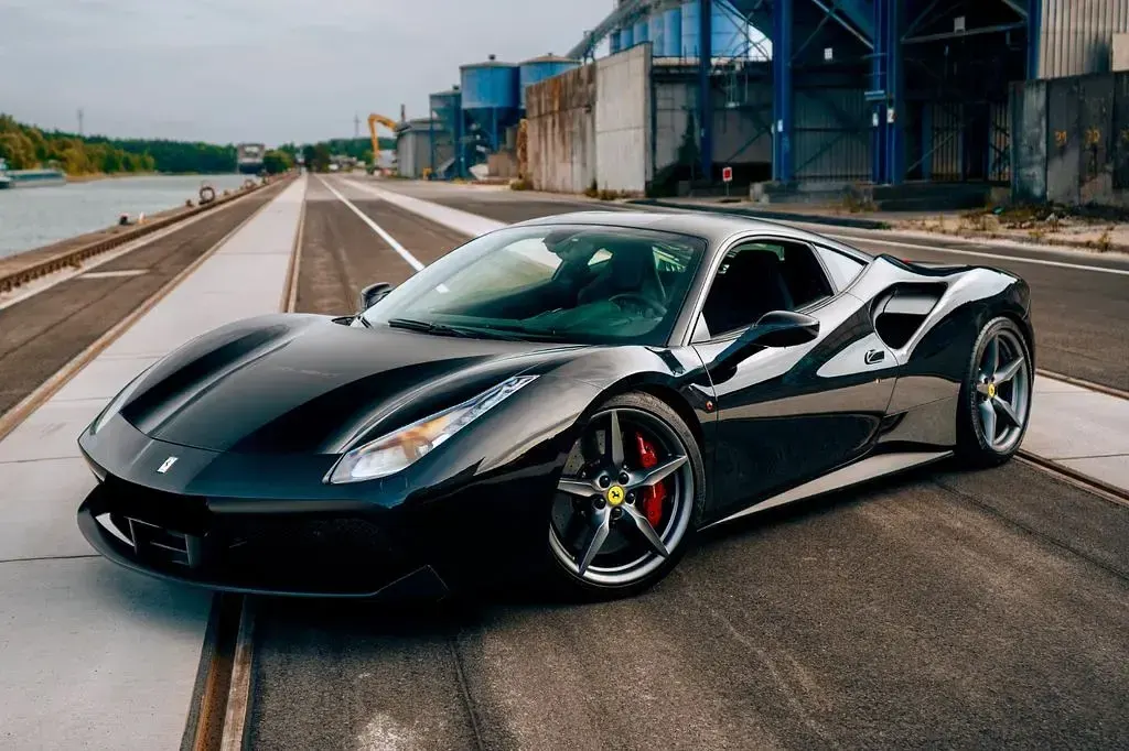 Gebraucht Ferrari 488 669 PS (492 kW) 2018 Schwarz Coupé