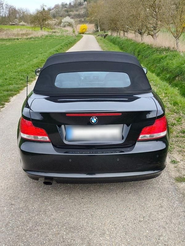 Gebraucht BMW 118 Cabriolet Performance 143 PS (105 kW) 2010 Schwarz Cabrio