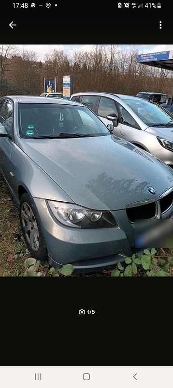 Silber Gebraucht 2006 BMW 318 Limousine | 3.900 € (Teuer) - Bild 1/4