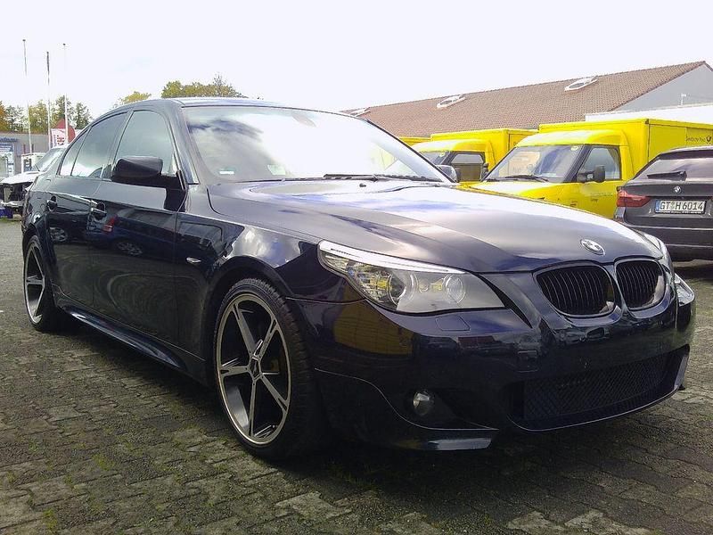Schwarz Gebraucht 2008 BMW 530 Sport Line Limousine | 9.700 € (Etwas zu teuer) - Bild 1/4