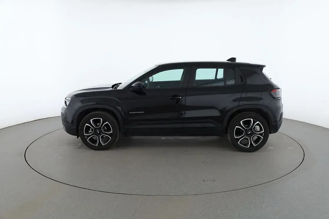 Usado Jeep Avenger Altitude 100 CV (73 kW) 2023 Negro SUV