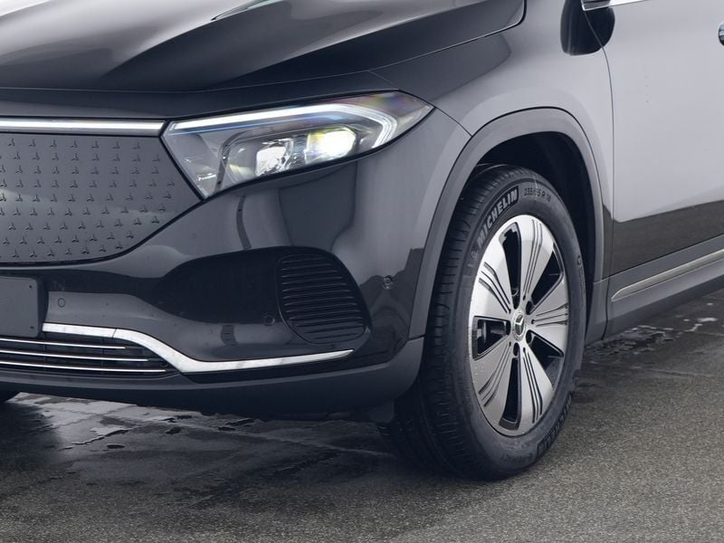Gebraucht Mercedes EQA300 Advanced Plus 168 kW (229 PS) 2024 Lack kosmosschwarz SUV
