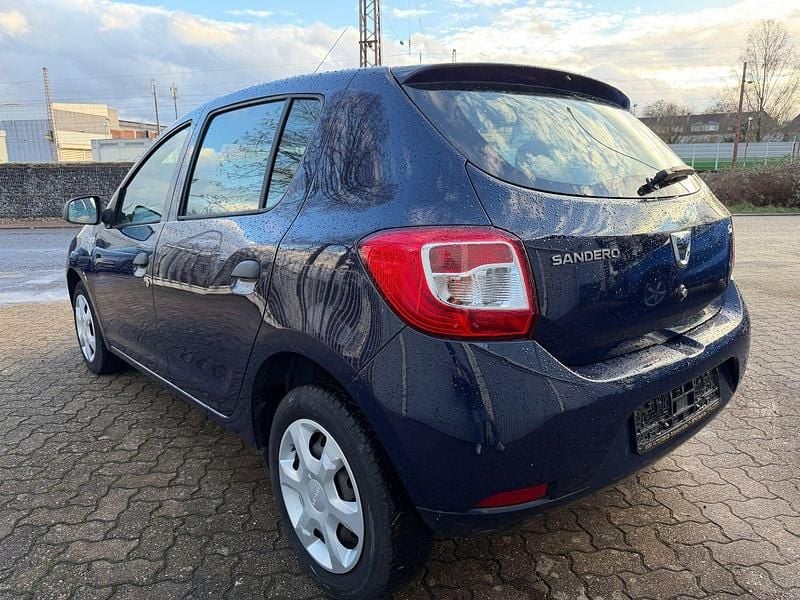 Gebraucht Dacia Sandero Ambiance 75 PS (55 kW) 2014 Blau Kleinwagen