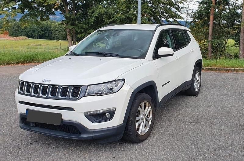 Weiß Gebraucht 2019 Jeep Compass Longitude SUV | 17.500 € (Etwas zu teuer) - Bild 1/4