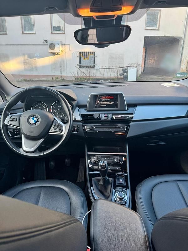 Gebraucht BMW 216 116 PS (85 kW) 2015 Grau Kombi