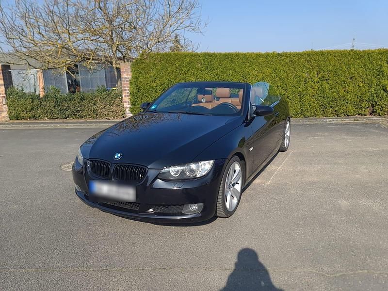 Gebraucht BMW 330 Cabriolet 272 PS (200 kW) 2007 Schwarz Cabrio