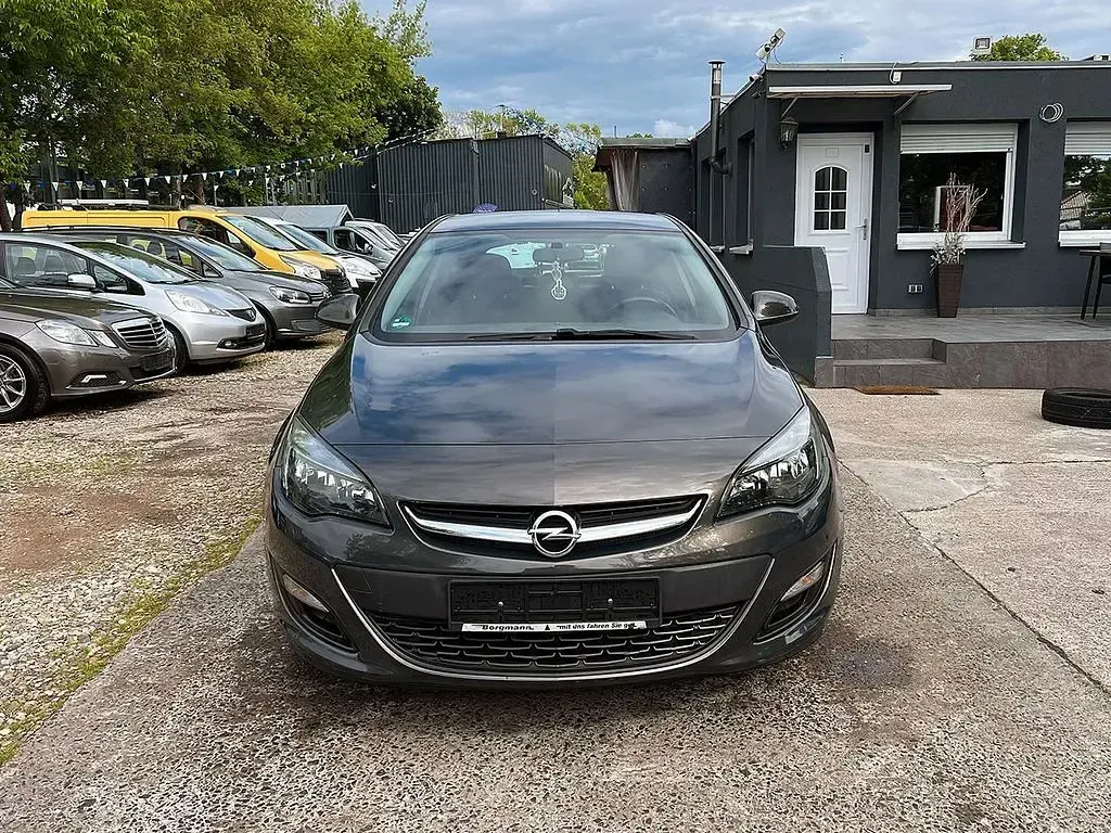 Gebraucht Opel Astra 116 PS (85 kW) 2015 Grau Limousine