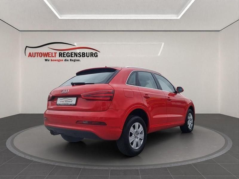 Gebraucht Audi Q3 Comfort 140 PS (102 kW) 2012 Rot SUV