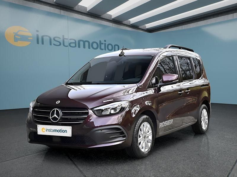 Rot Gebraucht 2025 Mercedes T180 Van / Kleinbus | 32.949 € (Fairer Preis) - Bild 1/4