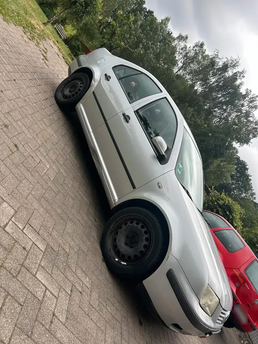 Gebraucht VW Bora 70 PS (51 kW) 2001 Grau Limousine