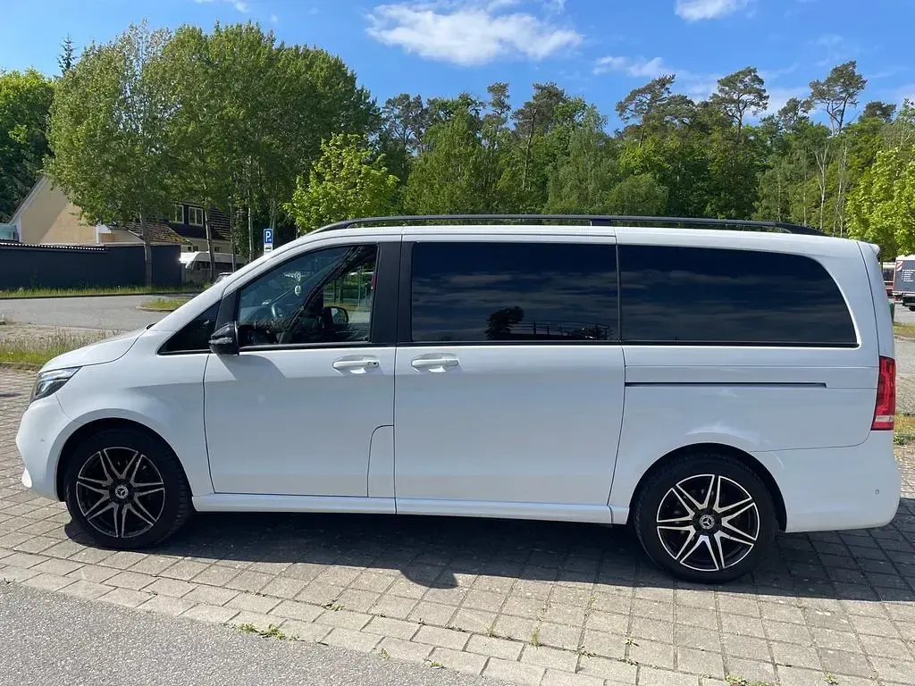 Gebraucht Mercedes V250 Avantgarde 190 PS (139 kW) 2018 Weiß Van / Kleinbus