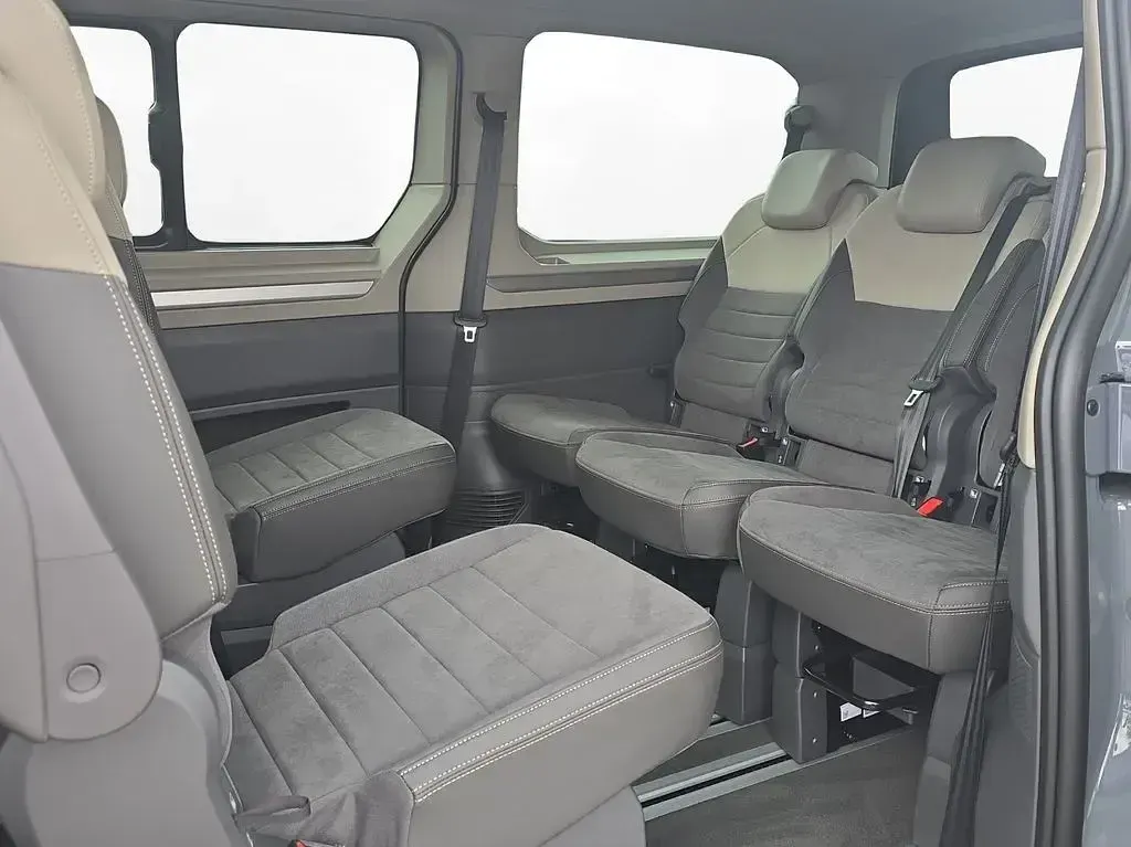 Neu VW Multivan Edition 245 PS (180 kW) 2026 Grau Van / Kleinbus