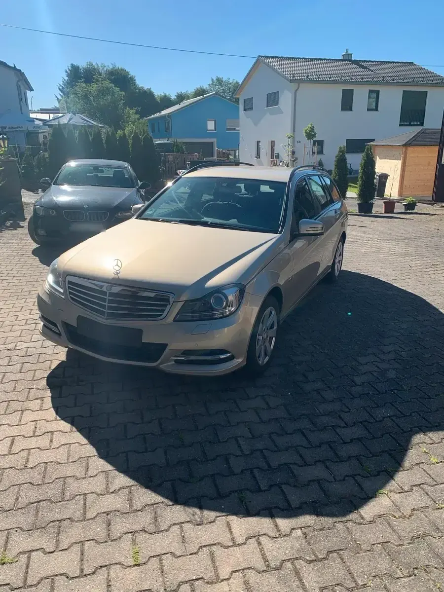Gebraucht Mercedes C180 120 PS (88 kW) 2011 Beige Kombi