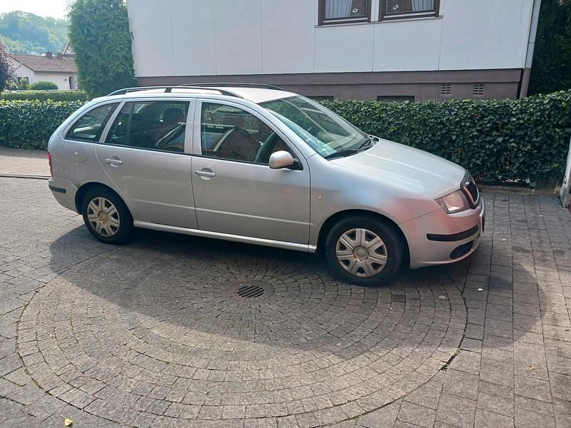 Silber Gebraucht 2008 Skoda Fabia Kombi | 1.450 € (Fairer Preis) - Bild 1/4