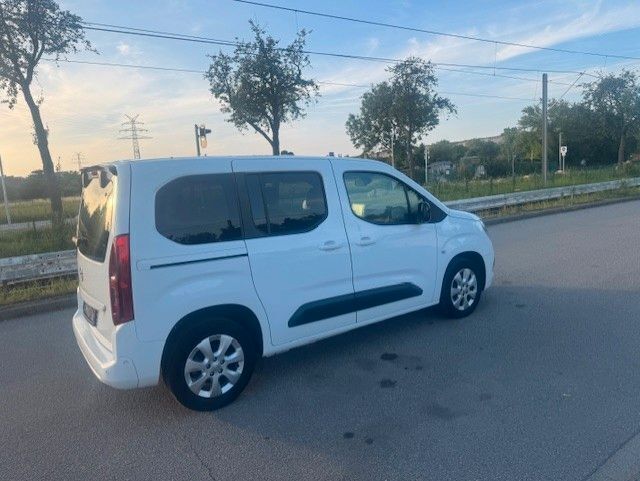 Gebraucht Opel Combo Life Elegance 131 PS (96 kW) 2021 Weiß Van / Kleinbus