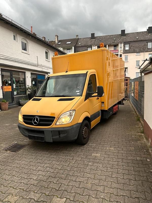Gelb Gebraucht 2007 Mercedes Sprinter Van | 13.500 € - Bild 1/4