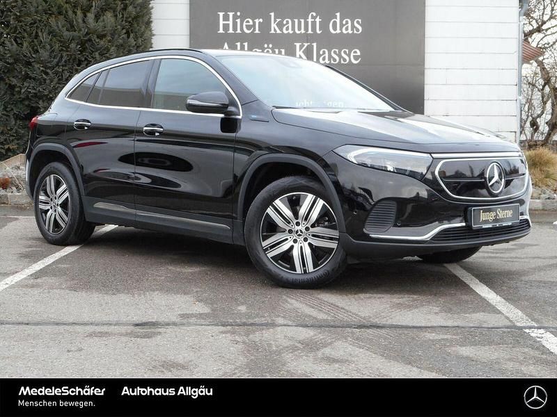 Gebraucht Mercedes EQA250 Progressive 150 kW (204 PS) 2021 Unilack nachtschwarz SUV