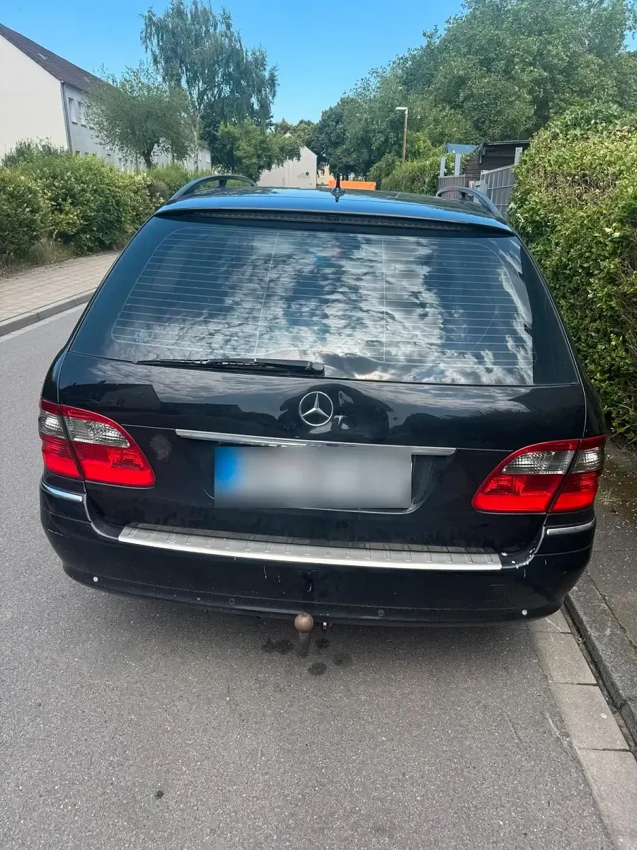 Gebraucht Mercedes E220 170 PS (125 kW) 2008 Schwarz Kombi