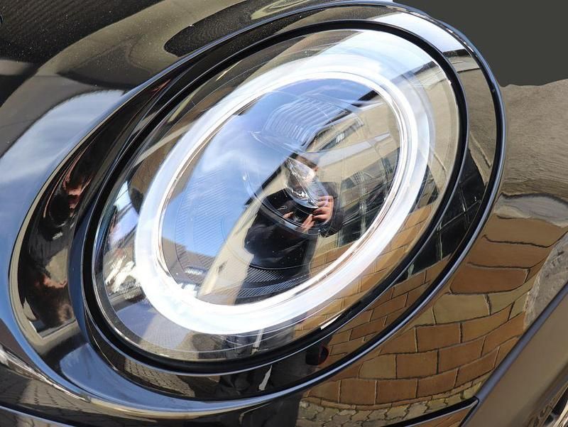 Gebraucht Mini Cooper S 178 PS (130 kW) 2023 Midnight black metallic Kleinwagen