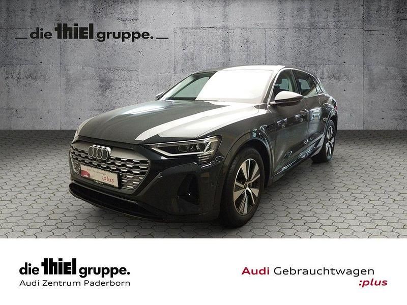 Grau Gebraucht 2023 Audi Q8 e-tron Advanced SUV | 49.950 € (Guter Preis) - Bild 1/4