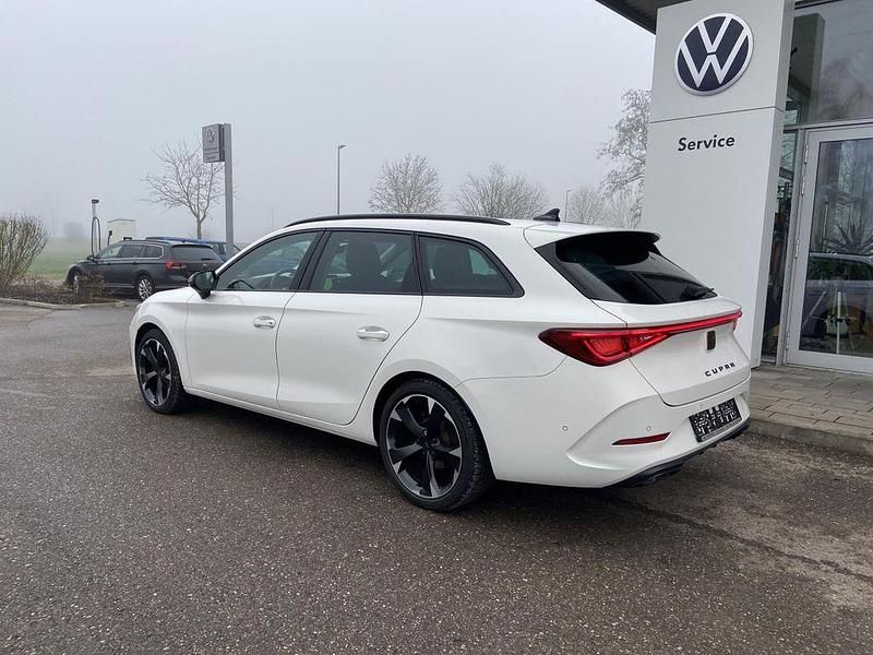 Gebraucht Cupra Leon 150 PS (110 kW) 2023 Weiß Limousine