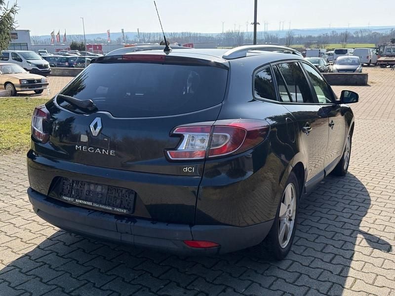 Gebraucht Renault Mégane GrandTour Dynamique 106 PS (77 kW) 2010 Schwarz Kombi