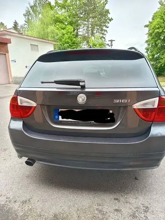 Gebraucht BMW 318 129 PS (94 kW) 2006 Grau Kombi