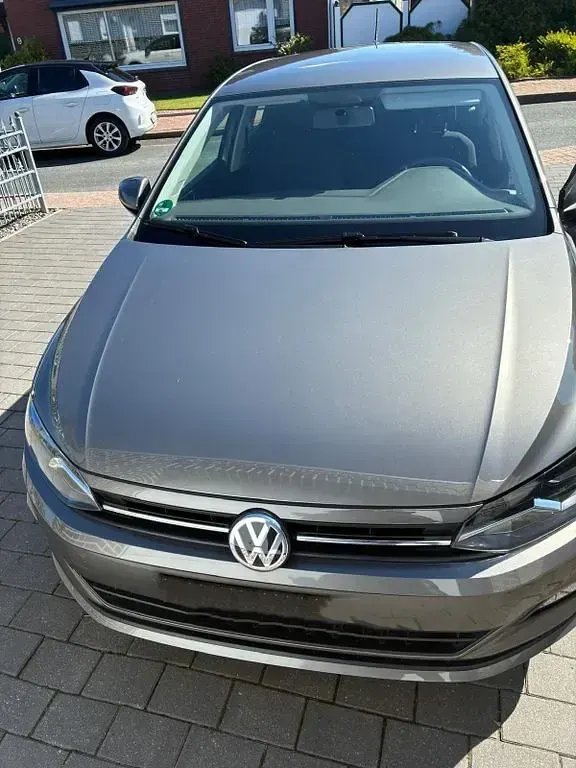 Gebraucht VW Polo Comfortline 65 PS (47 kW) 2018 Grau Kleinwagen