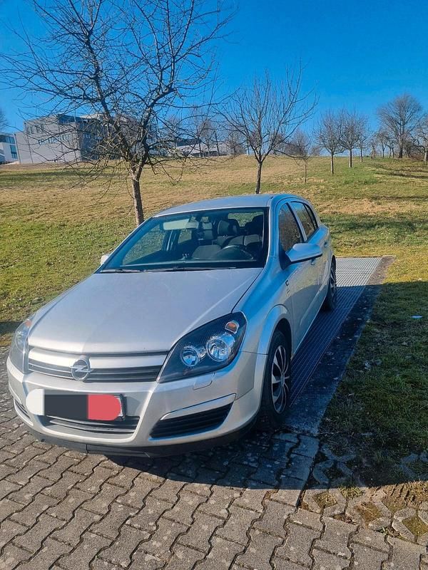 Gebraucht Opel Astra 105 PS (77 kW) 2005 Silber Kleinwagen
