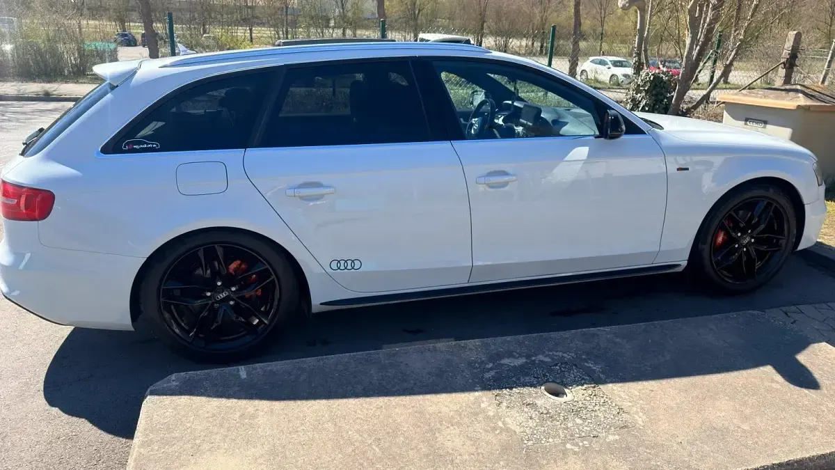 Gebraucht Audi A4 S-Line 177 PS (130 kW) 2012 Weiß Kombi